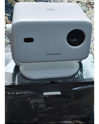 Magcubic 4K 360° Projector